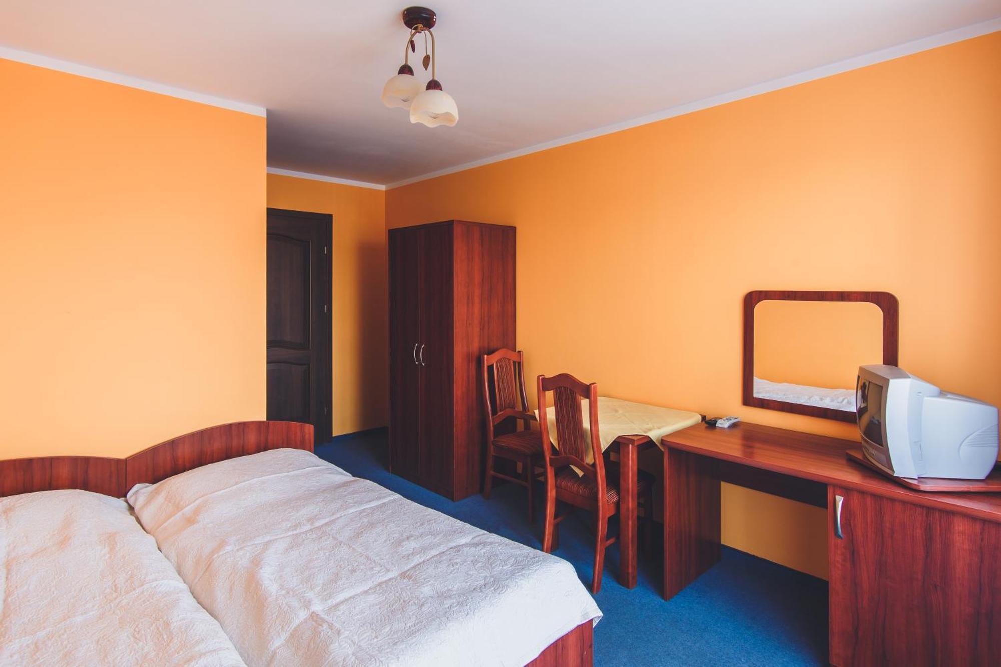 Budget Double Room,406386573:JPEG